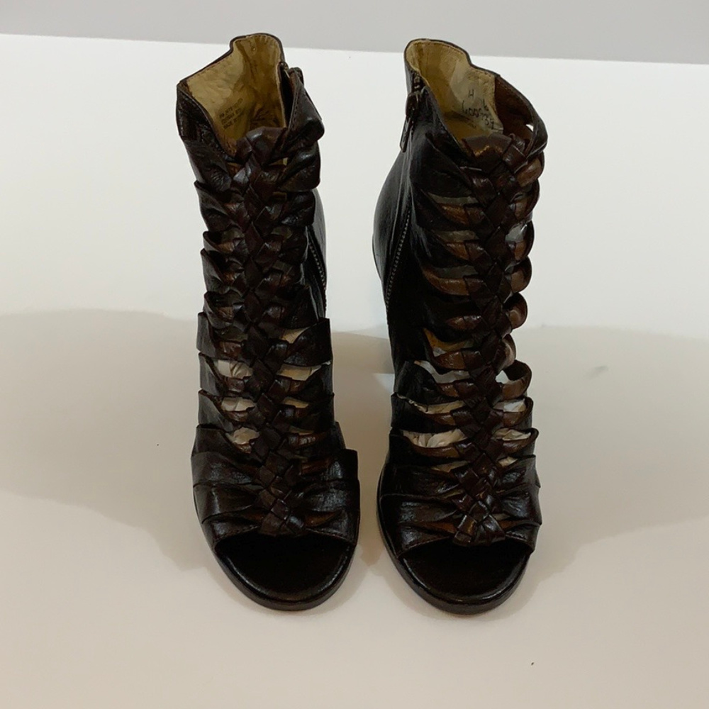 NWOB FRYE Sofia Braided Peep Toe 8
